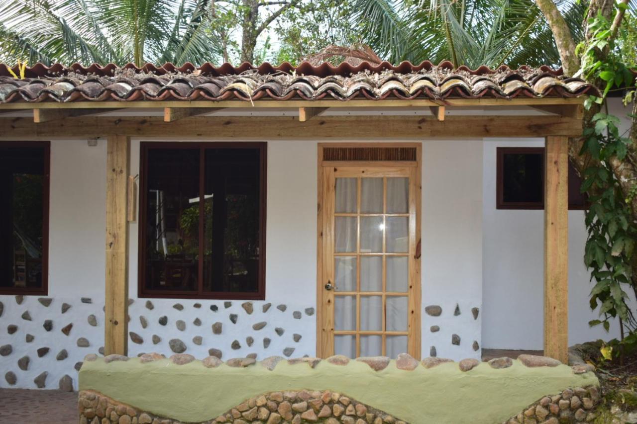 La Qhia Eco Retreat Hostel Santa Fe  Ngoại thất bức ảnh